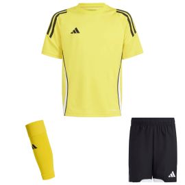 adidas Tiro 24 Trikotsatz Kinder 3-teilig Fussball Trikot Match Shorts Sleeve Stutzen